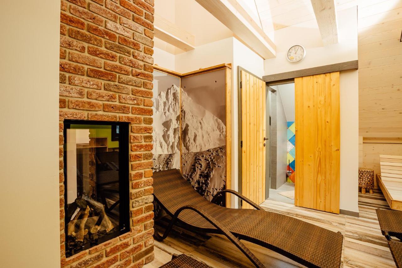Wellness Rezort Janosikov Dvor Zázrivá Esterno foto