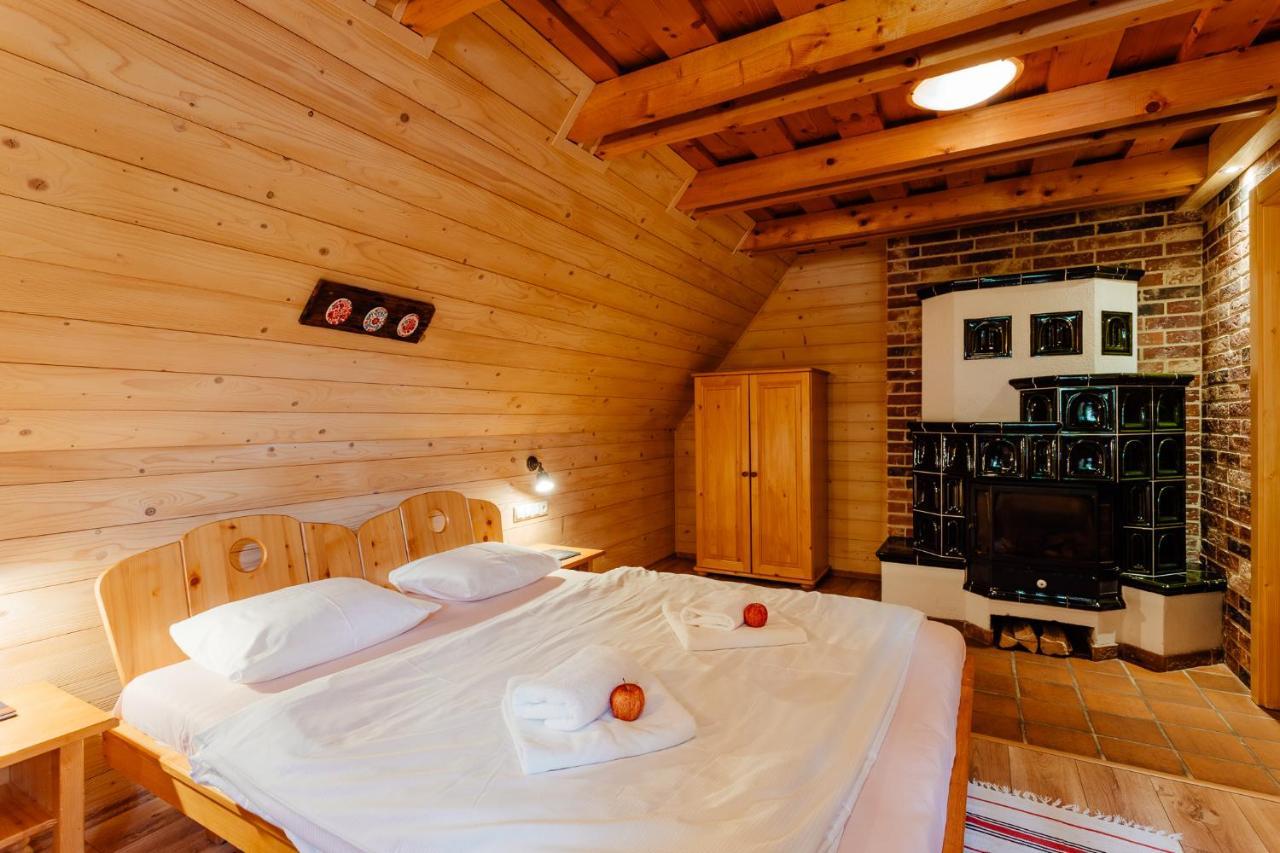Wellness Rezort Janosikov Dvor Zázrivá Esterno foto