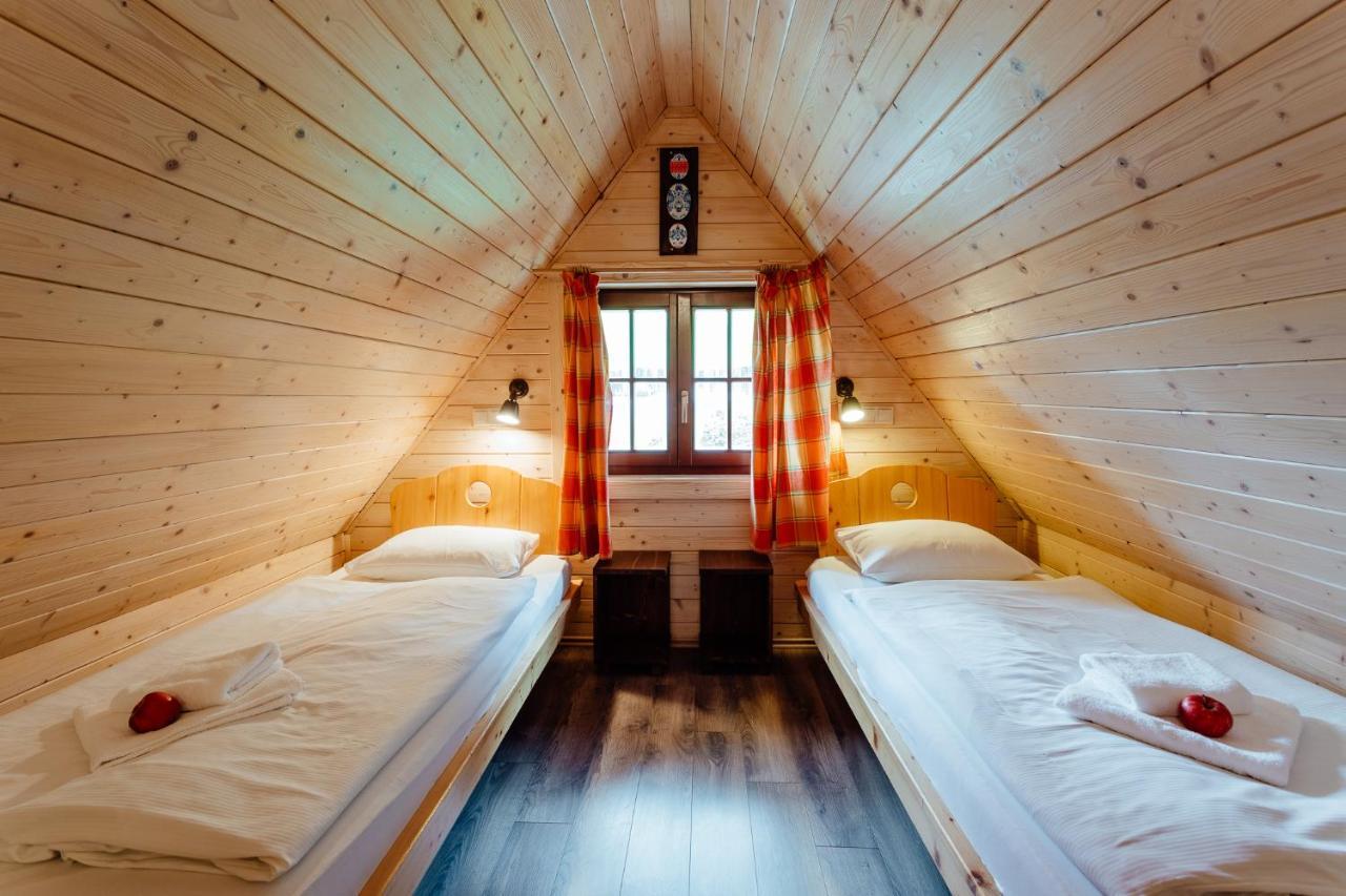Wellness Rezort Janosikov Dvor Zázrivá Esterno foto