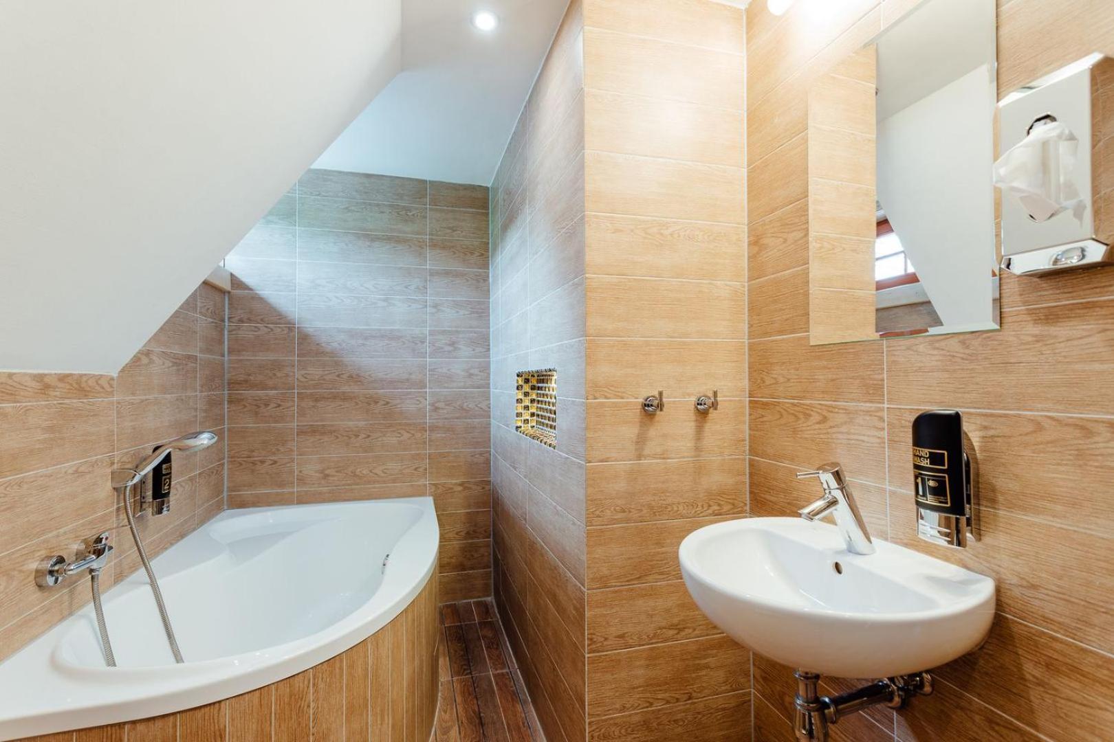Wellness Rezort Janosikov Dvor Zázrivá Esterno foto