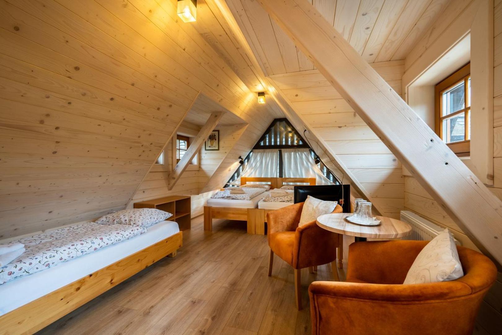 Wellness Rezort Janosikov Dvor Zázrivá Esterno foto