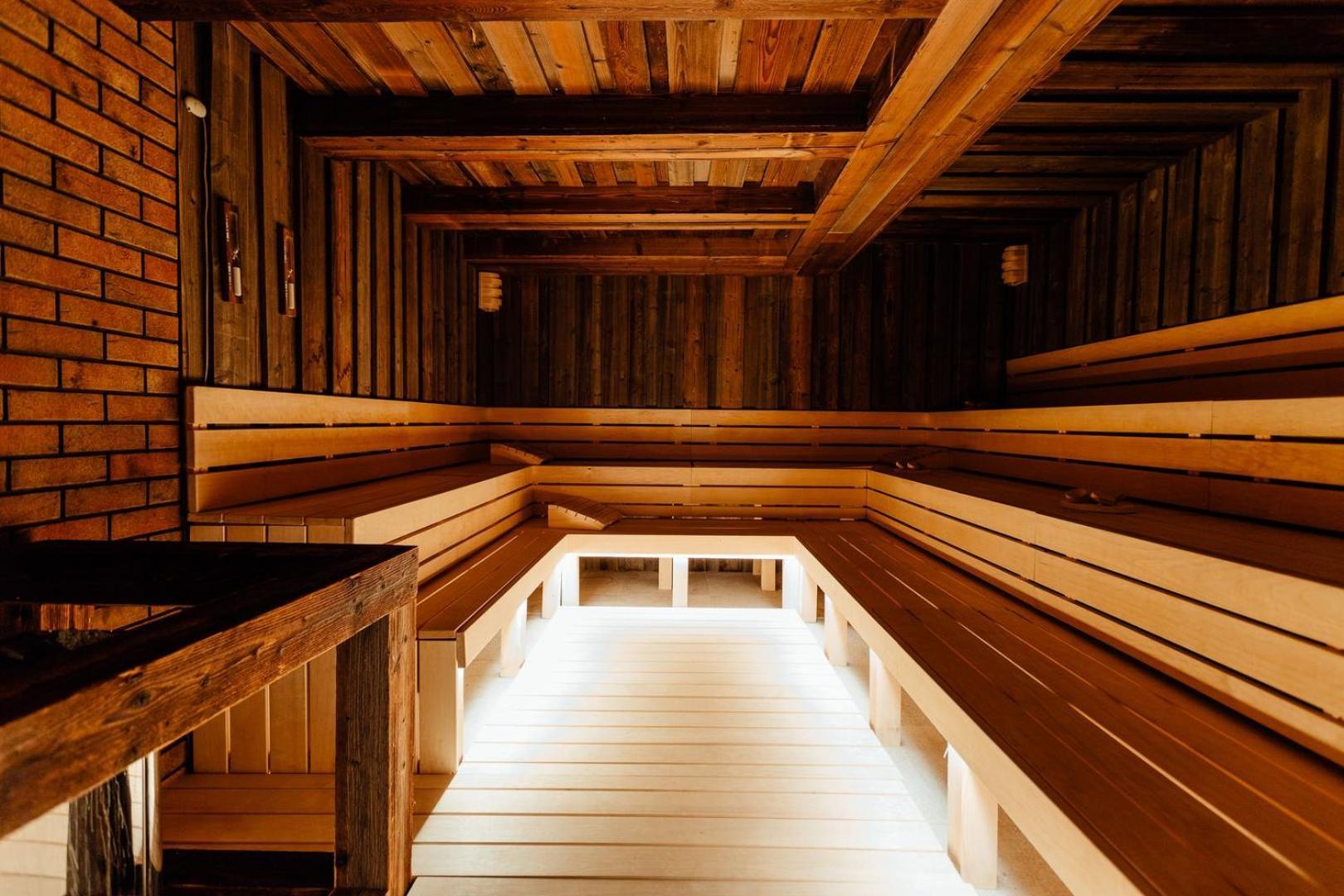 Wellness Rezort Janosikov Dvor Zázrivá Esterno foto